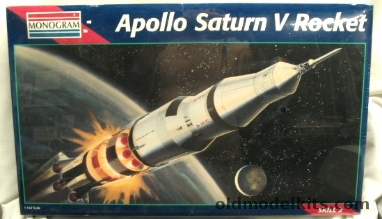 Monogram 1/144 Apollo Saturn V Rocket, 5082 plastic model kit